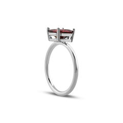 Garnet Zirconia Taşlı Kare Kesim Tektaş Yüzük