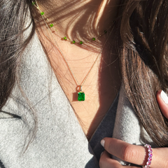 Zümrüt Zirconia Taşlı Baget Kesim Kolye