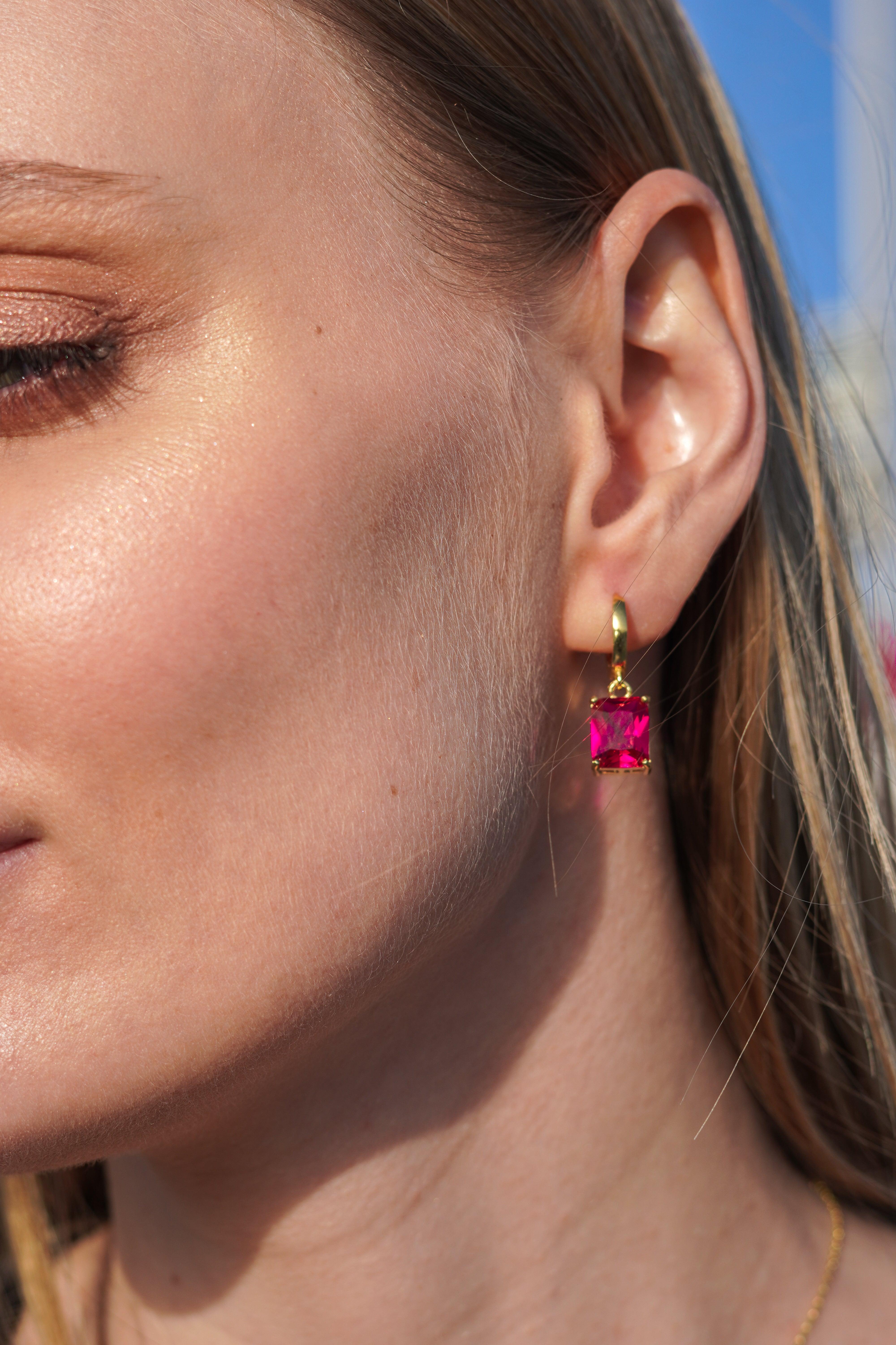 Karosh Yakut Renk Büyük Baget Taşlı Küpe - Karosh