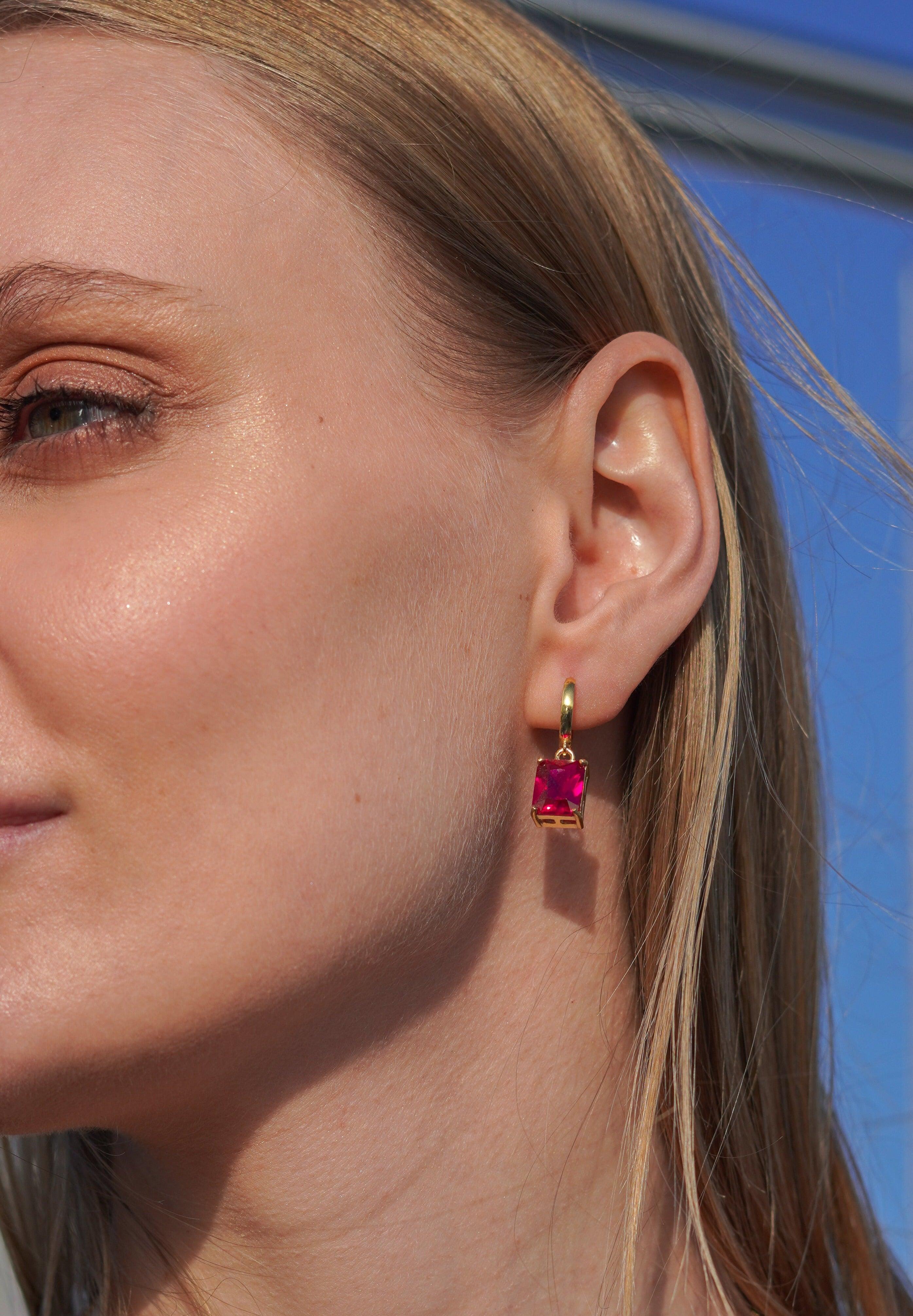 Karosh Yakut Renk Büyük Baget Taşlı Küpe - Karosh