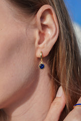 Karosh Safir Renk Taşlı Moon Küpe - Karosh